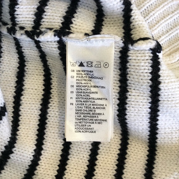 LIMITED TIME DISCOUNTED SHIPPING! H&M Black and White Stripe Crop Knit Sweater - Picture 5 of 16